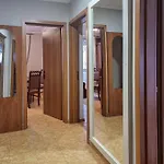 Center Cozy شقة *
